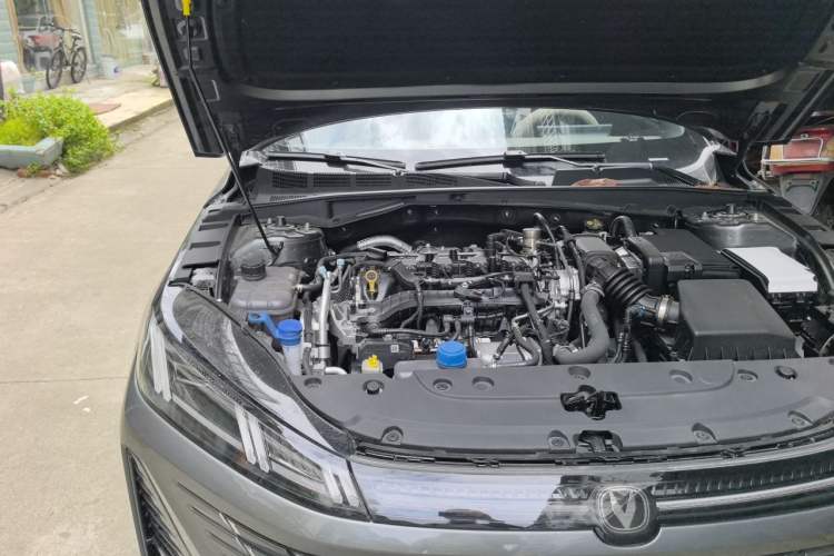 Used CHANGAN Eado 2026 Model, Fourth Generation, 1.5T 500Bar Smart Enjoyment Edition Engine Bay Right