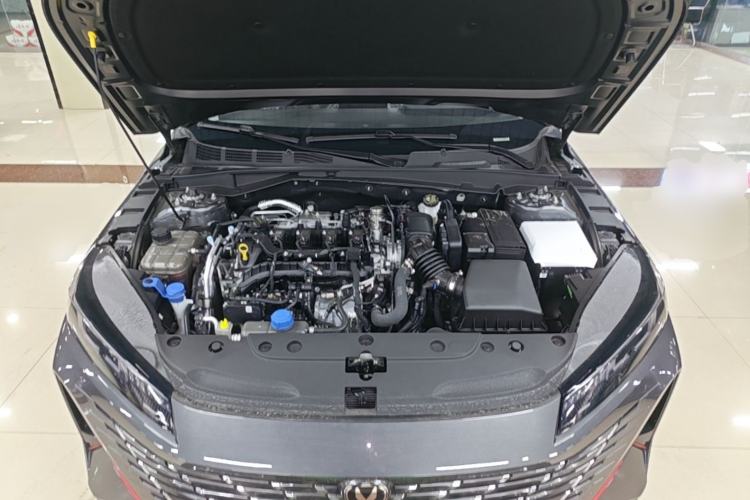Used CHANGAN Eado 2026 Model, 1.5T Classic Edition Engine Bay