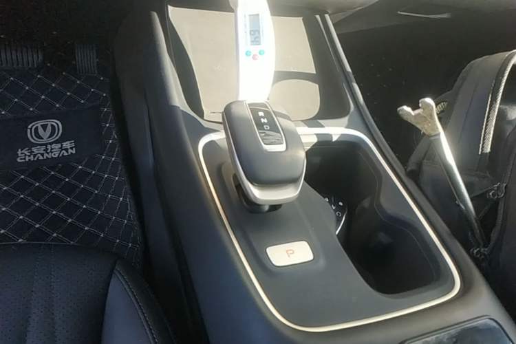 Used CHANGAN Eado 2026 Model, Fourth Generation, 1.5T 500Bar Smart Enjoyment Edition Gear Lever