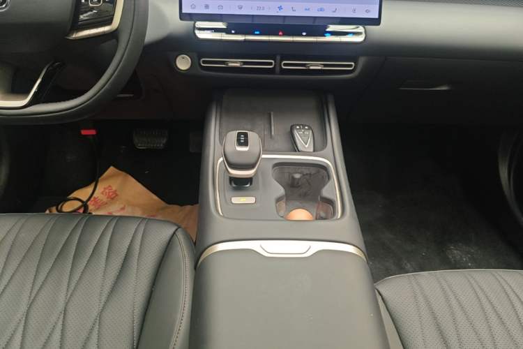 Used CHANGAN Eado 2026 Model, Fourth Generation, 1.5T 500Bar Smart Enjoyment Edition Gear Lever