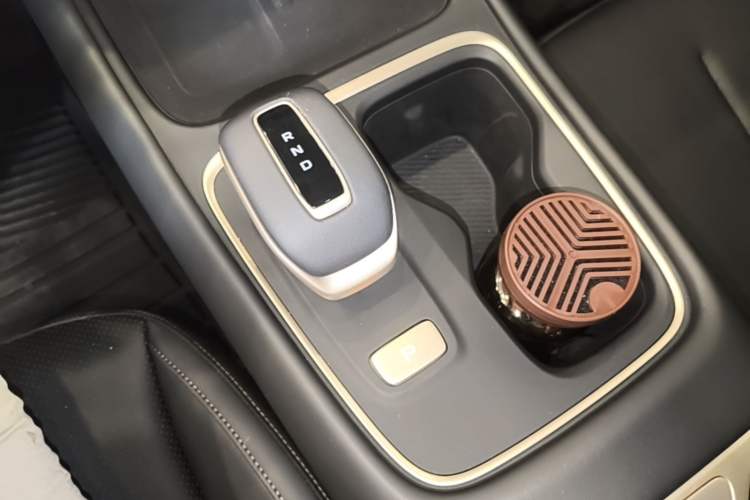Used CHANGAN Eado 2026 Model, Fourth Generation, 1.5T 500Bar Dynamic Enjoyment Edition Gear Lever