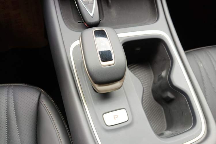 Used CHANGAN Eado 2026 Model, Fourth Generation, 1.5T 500Bar Smart Enjoyment Edition Gear Lever