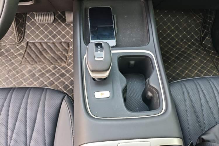 Used CHANGAN Eado 2026 Model, Fourth Generation, 1.5T 500Bar Smart Enjoyment Edition Gear Lever