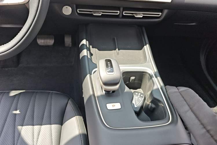 Used CHANGAN Eado 2026 Model, Fourth Generation, 1.5T 500Bar Smart Enjoyment Edition Gear Lever