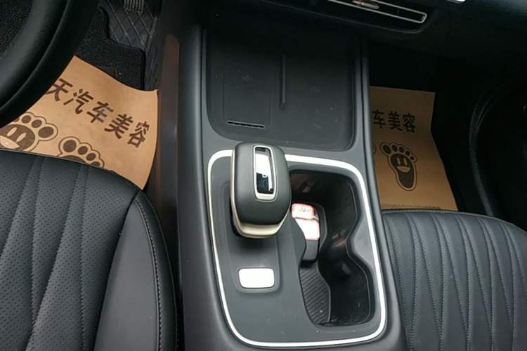 Used CHANGAN Eado 2026 Model, Fourth Generation, 1.5T 500Bar Smart Enjoyment Edition Gear Lever