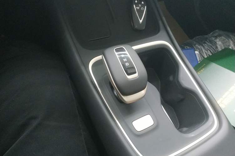 Used CHANGAN Eado 2026 Model, Fourth Generation, 1.5T 500Bar Smart Enjoyment Edition Gear Lever