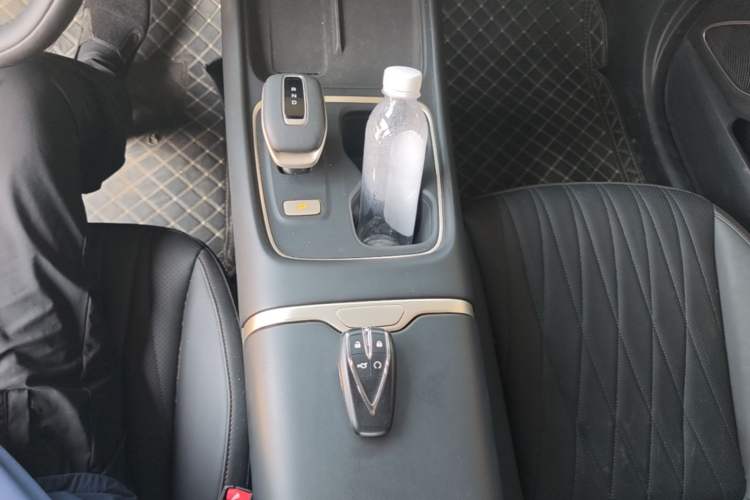 Used CHANGAN Eado 2026 Model, Fourth Generation, 1.5T 500Bar Smart Enjoyment Edition Gear Lever