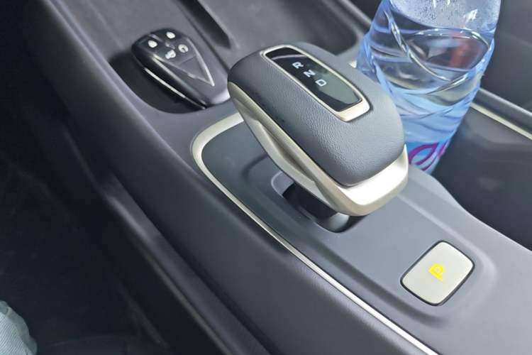 Used CHANGAN Eado 2026 Model, Fourth Generation, 1.5T 500Bar Smart Enjoyment Edition Gear Lever