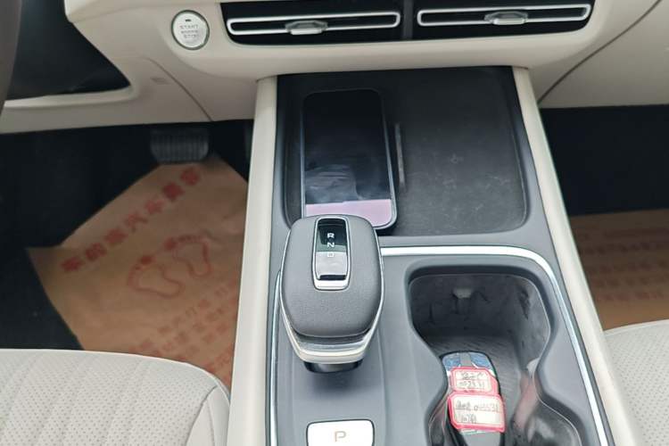 Used CHANGAN Eado 2026 Model, Fourth Generation, 1.5T 500Bar Smart Enjoyment Edition Gear Lever