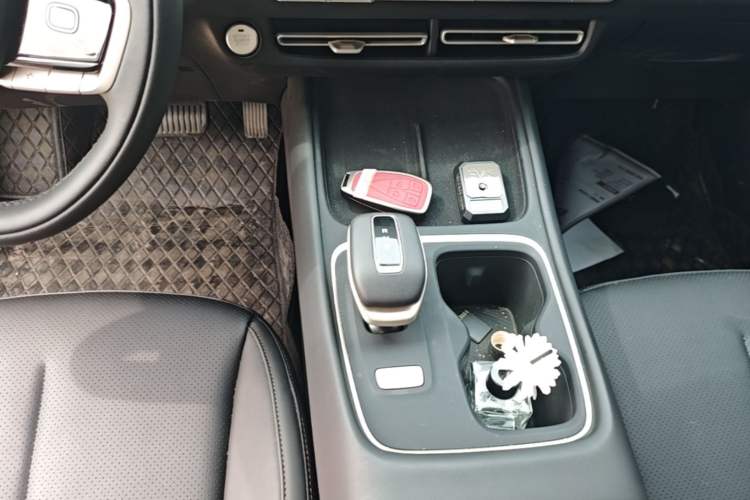 Used CHANGAN Eado 2026 Model, Fourth Generation, 1.5T 500Bar Dynamic Enjoyment Edition Gear Lever