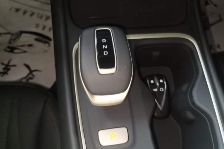 Used CHANGAN Eado 2026 Model, Fourth Generation, 1.5T 500Bar Smart Enjoyment Edition Gear Lever