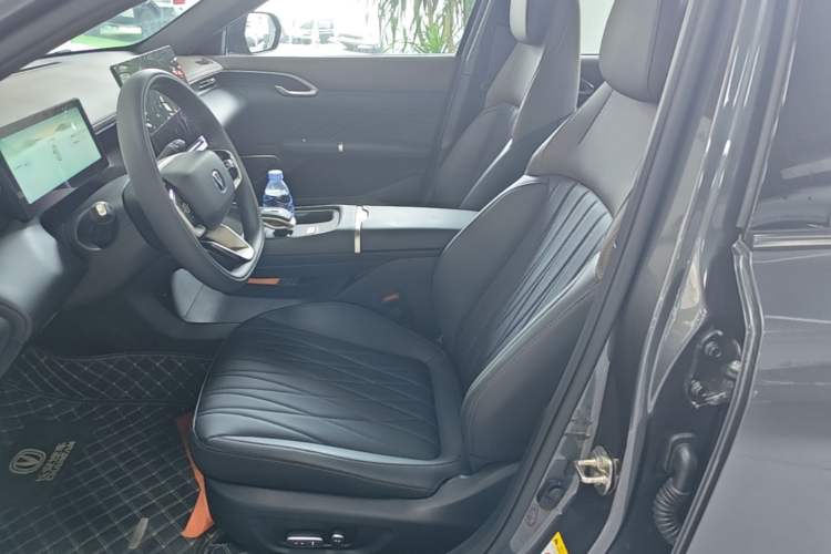 Used CHANGAN Eado 2026 Model, Fourth Generation, 1.5T 500Bar Smart Enjoyment Edition Left Front Seat