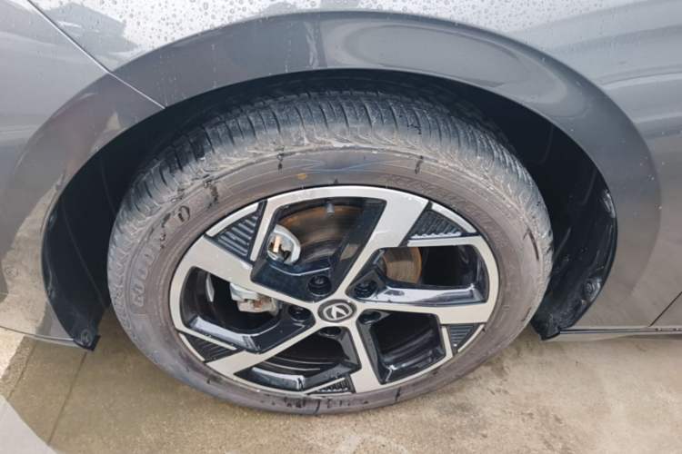 Used CHANGAN Eado 2026 Model, Fourth Generation, 1.5T 500Bar Enjoyment Edition Left Front Wheel Hub