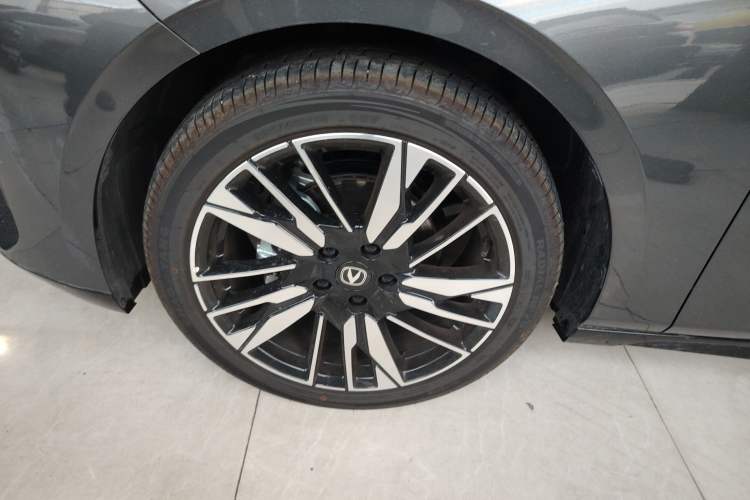 Used CHANGAN Eado 2026 Model, Fourth Generation, 1.5T 500Bar Smart Enjoyment Edition Left Front Wheel Hub