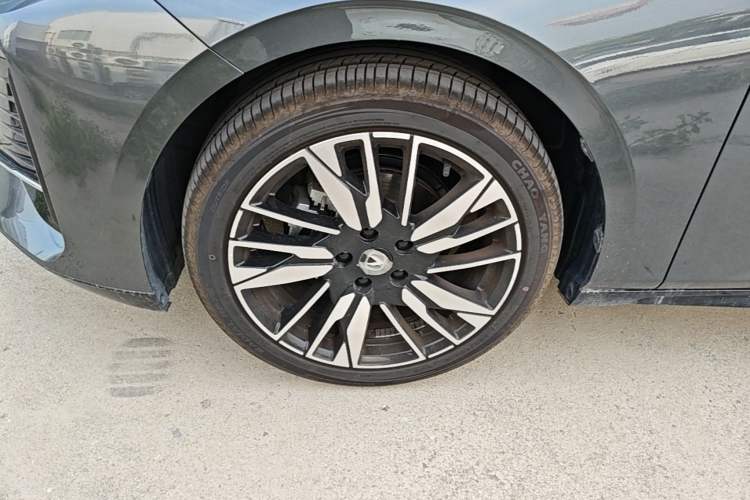 Used CHANGAN Eado 2026 Model, Fourth Generation, 1.5T 500Bar Smart Enjoyment Edition Left Front Wheel Hub