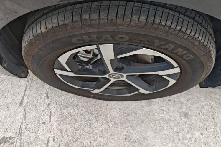 Used CHANGAN Eado 2026 Model, Fourth Generation, 1.5T 500Bar Dynamic Enjoyment Edition Left Front Wheel Hub