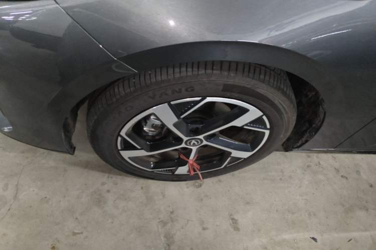 Used CHANGAN Eado 2026 Model, Fourth Generation, 1.5T 500Bar Enjoyment Edition Left Front Wheel Hub