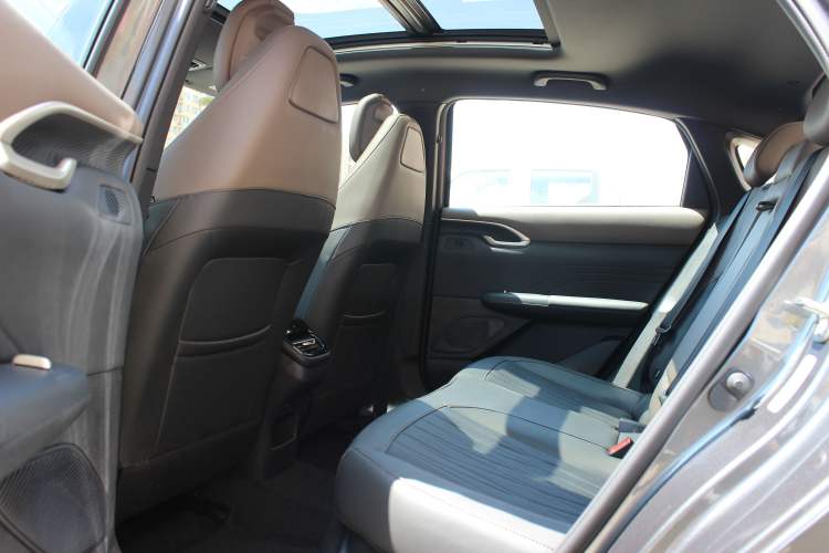 Used CHANGAN Eado 2026 Model, Fourth Generation, 1.5T 500Bar Smart Enjoyment Edition Left Rear Seat