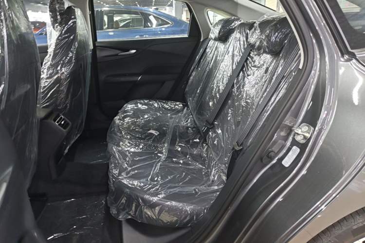Used CHANGAN Eado 2026 Model, 1.5T Classic Edition Left Rear Seat