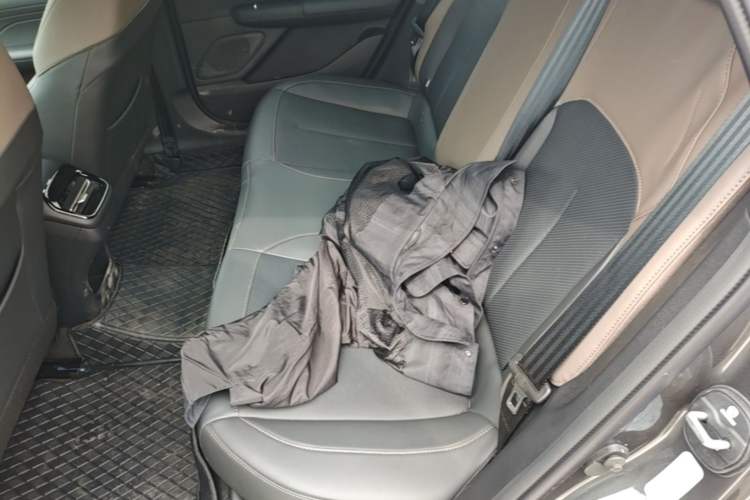 Used CHANGAN Eado 2026 Model, Fourth Generation, 1.5T 500Bar Dynamic Enjoyment Edition Left Rear Seat