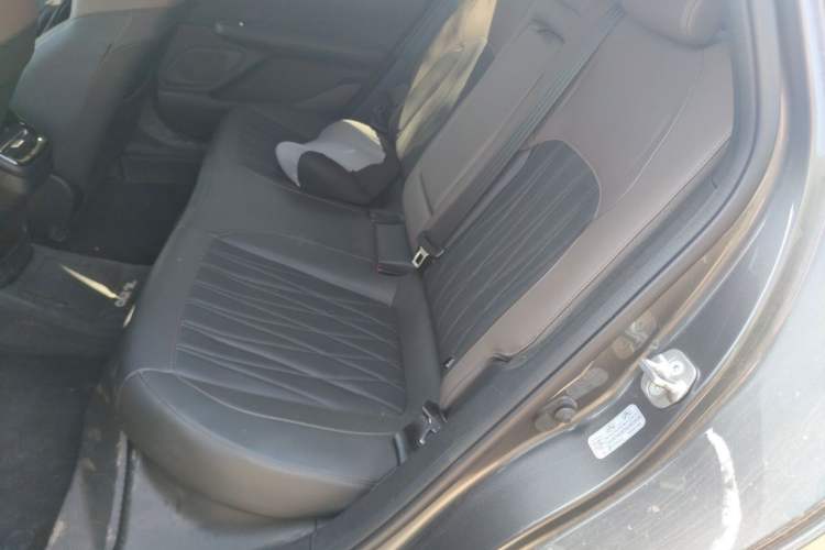 Used CHANGAN Eado 2026 Model, Fourth Generation, 1.5T 500Bar Smart Enjoyment Edition Left Rear Seat