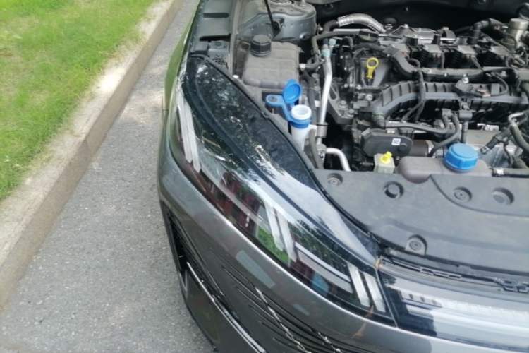 Used CHANGAN Eado 2026 Model, Fourth Generation, 1.5T 500Bar Smart Enjoyment Edition Right Front Headlight