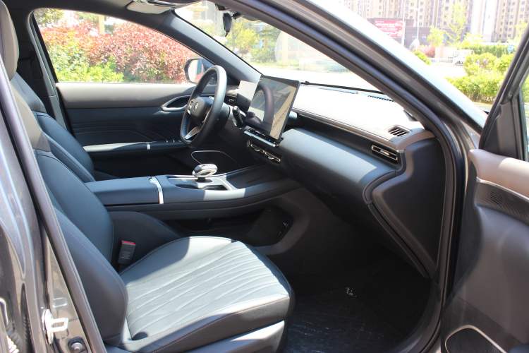 Used CHANGAN Eado 2026 Model, Fourth Generation, 1.5T 500Bar Smart Enjoyment Edition Right Front Seat