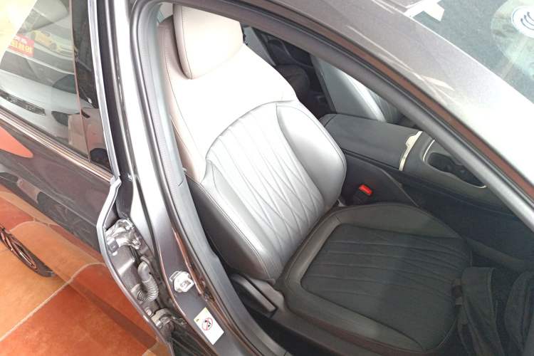 Used CHANGAN Eado 2026 Model, Fourth Generation, 1.5T 500Bar Smart Enjoyment Edition Right Front Seat
