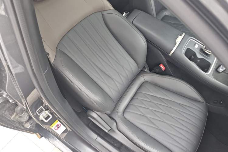 Used CHANGAN Eado 2026 Model, Fourth Generation, 1.5T 500Bar Smart Enjoyment Edition Right Front Seat