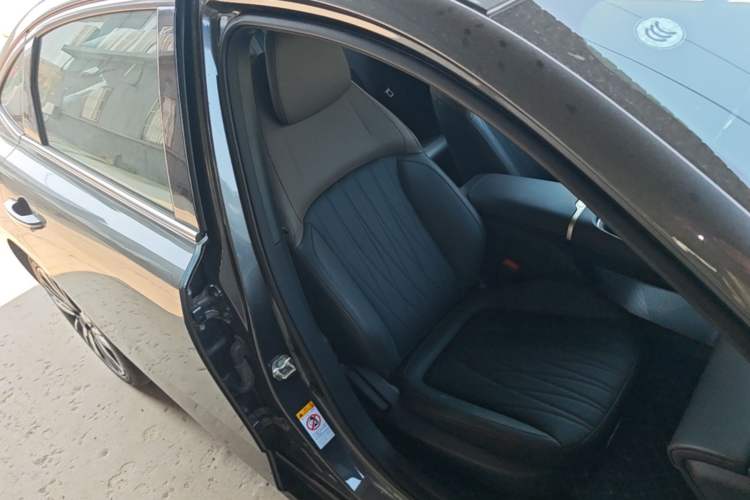Used CHANGAN Eado 2026 Model, Fourth Generation, 1.5T 500Bar Smart Enjoyment Edition Right Front Seat