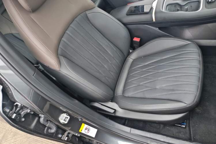Used CHANGAN Eado 2026 Model, Fourth Generation, 1.5T 500Bar Smart Enjoyment Edition Right Front Seat