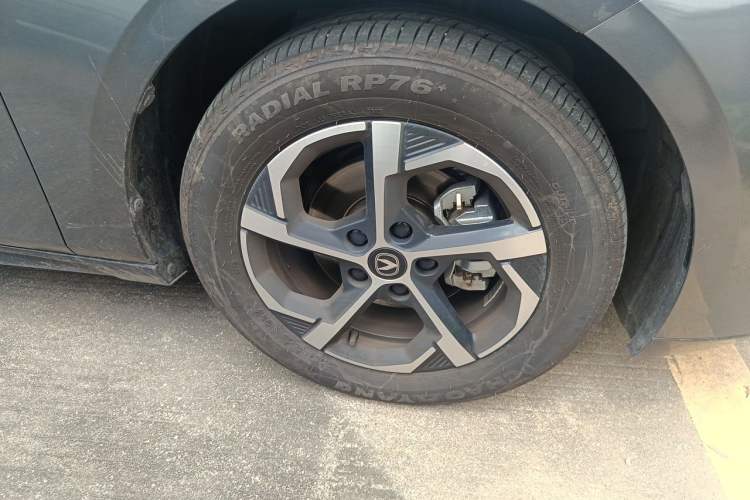Used CHANGAN Eado 2026 Model, Fourth Generation, 1.5T 500Bar Dynamic Enjoyment Edition Right Front Wheel Hub