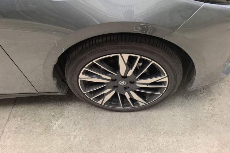 Used CHANGAN Eado 2026 Model, Fourth Generation, 1.5T 500Bar Smart Enjoyment Edition Right Front Wheel Hub