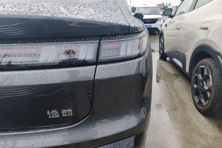 Used CHANGAN Eado 2026 Model, Fourth Generation, 1.5T 500Bar Enjoyment Edition Right Rear Taillight