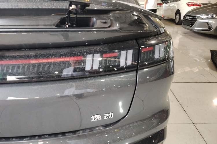 Used CHANGAN Eado 2026 Model, Fourth Generation, 1.5T 500Bar Smart Enjoyment Edition Right Rear Taillight