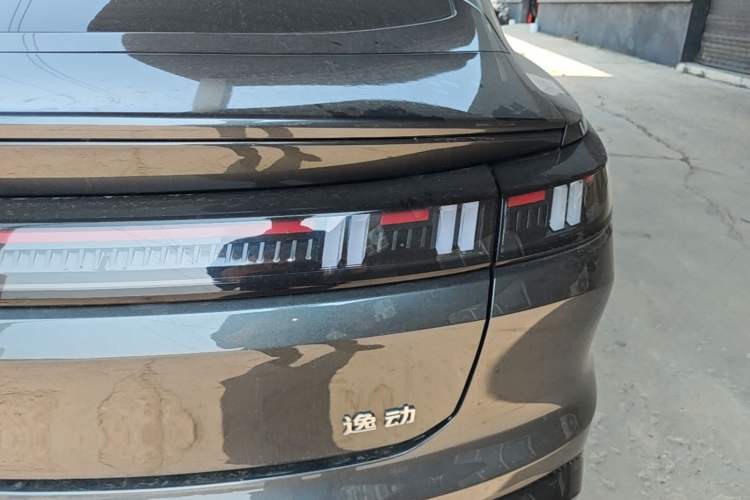 Used CHANGAN Eado 2026 Model, Fourth Generation, 1.5T 500Bar Smart Enjoyment Edition Right Rear Taillight