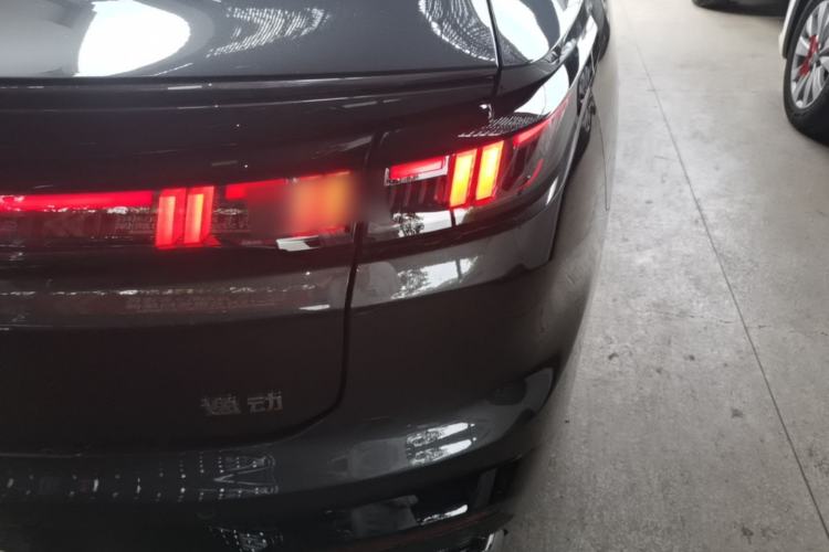 Used CHANGAN Eado 2026 Model, Fourth Generation, 1.5T 500Bar Smart Enjoyment Edition Right Rear Taillight