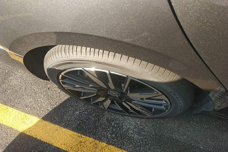 Used CHANGAN Eado 2026 Model, Fourth Generation, 1.5T 500Bar Smart Enjoyment Edition Right Rear Wheel Hub