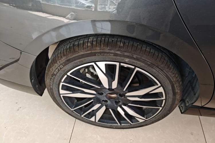 Used CHANGAN Eado 2026 Model, Fourth Generation, 1.5T 500Bar Smart Enjoyment Edition Right Rear Wheel Hub