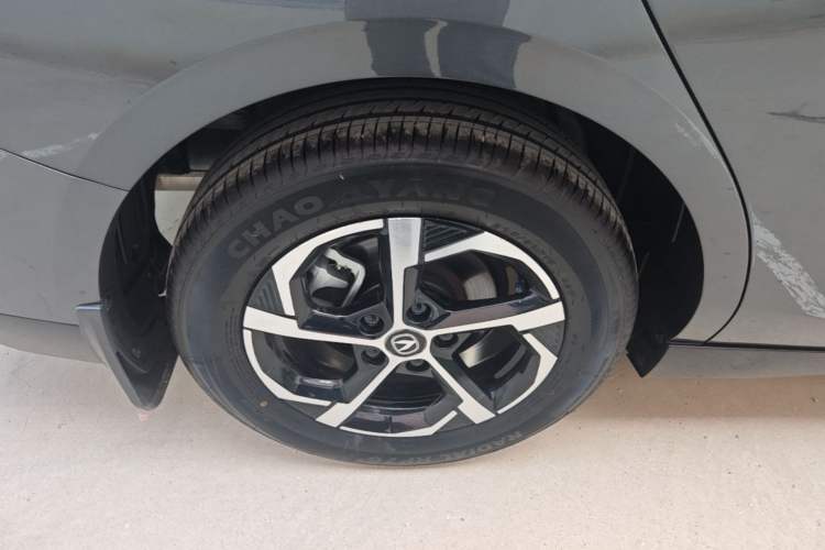 Used CHANGAN Eado 2026 Model, Fourth Generation, 1.5T 500Bar Dynamic Enjoyment Edition Right Rear Wheel Hub