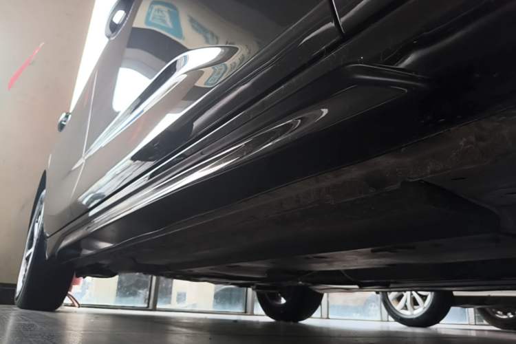 Used CHANGAN Eado 2026 Model, Fourth Generation, 1.5T 500Bar Dynamic Enjoyment Edition Right Side Sill