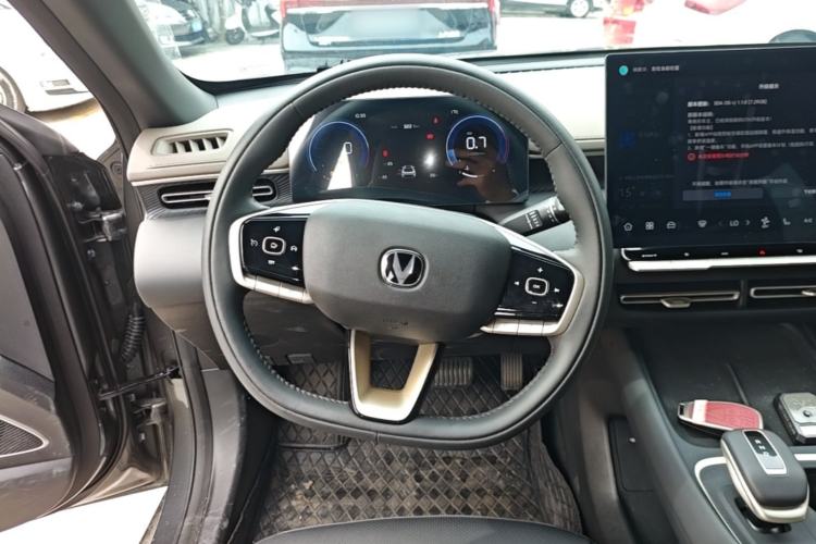 Used CHANGAN Eado 2026 Model, Fourth Generation, 1.5T 500Bar Dynamic Enjoyment Edition Steering Wheel