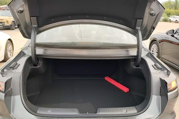Used CHANGAN Eado 2026 Model, Fourth Generation, 1.5T 500Bar Smart Enjoyment Edition Trunk