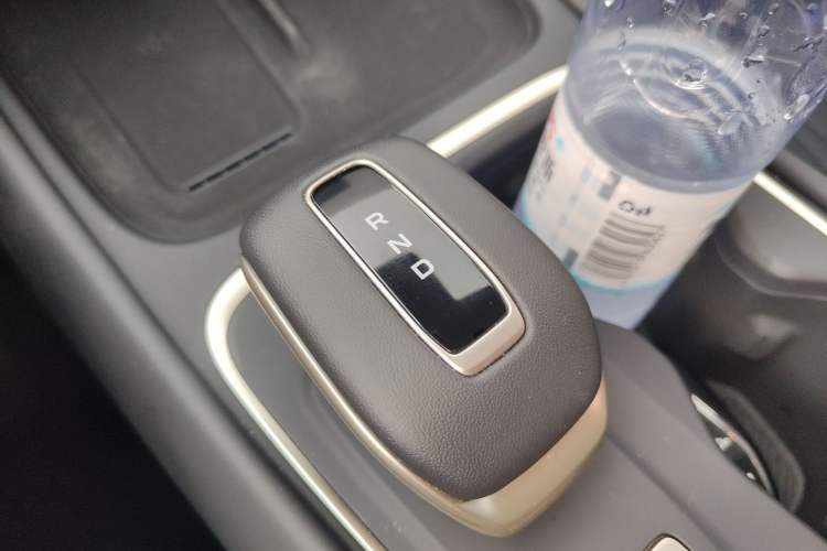 Used CHANGAN Eado 2026 Model, Fourth Generation, 1.5T 500Bar Smart Enjoyment Edition Gear Lever