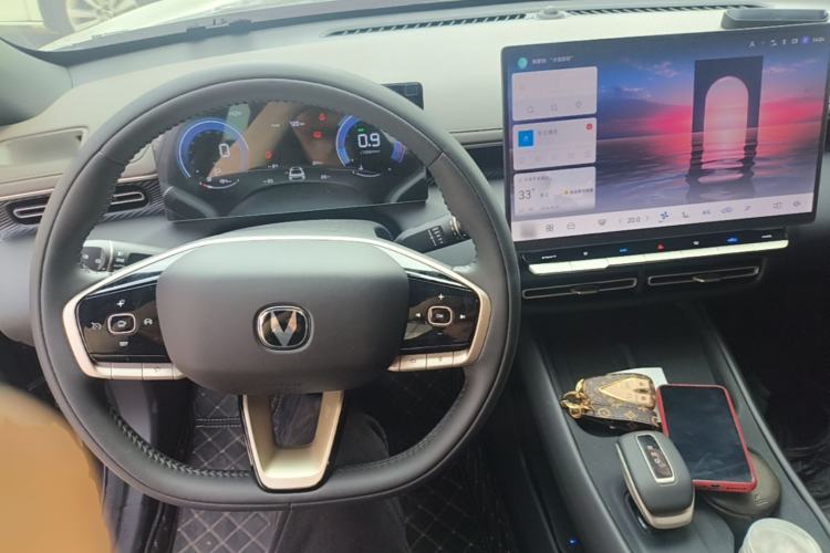 Used CHANGAN Eado 2026 Model, Fourth Generation, 1.5T 500Bar Dynamic Enjoyment Edition Center Console