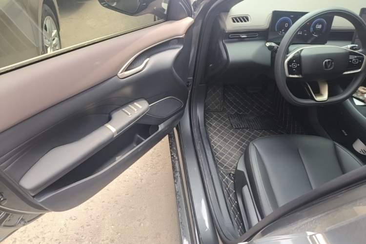 Used CHANGAN Eado 2026 Model, Fourth Generation, 1.5T 500Bar Dynamic Enjoyment Edition Driver Seat