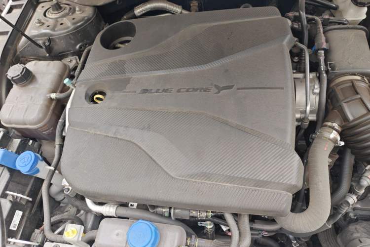 Used CHANGAN Eado 2026 Model, Fourth Generation, 1.5T 500Bar Enjoyment Edition Engine Bay Right