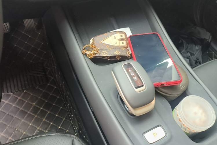Used CHANGAN Eado 2026 Model, Fourth Generation, 1.5T 500Bar Dynamic Enjoyment Edition Gear Lever