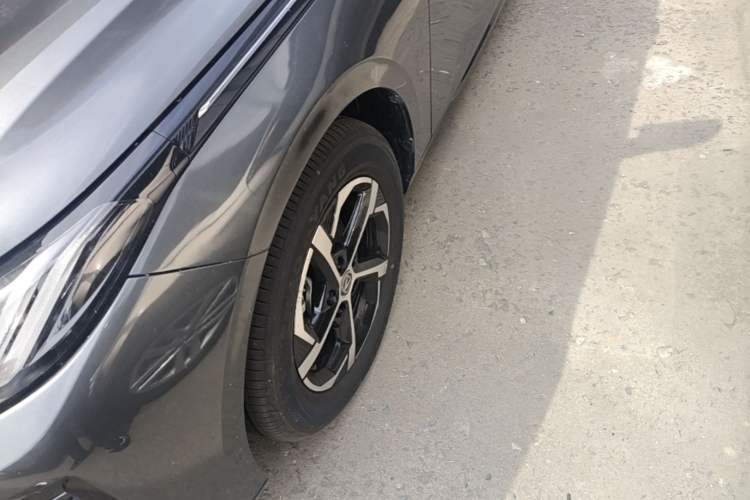 Used CHANGAN Eado 2026 Model, Fourth Generation, 1.5T 500Bar Dynamic Enjoyment Edition Left Front Wheel Hub