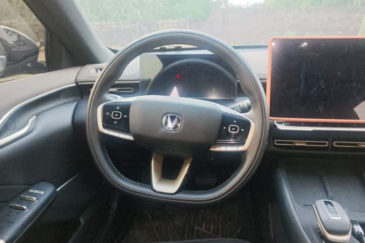 Used CHANGAN Eado 2026 Model, Fourth Generation, 1.5T 500Bar Dynamic Enjoyment Edition Steering Wheel